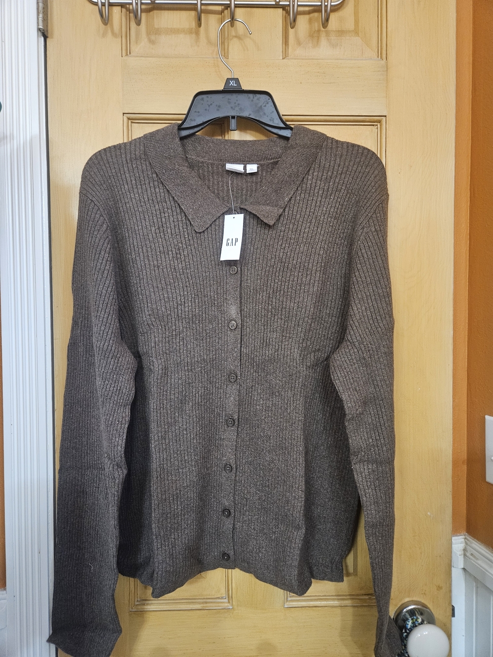 GAP Ribbed Button-Front Polo Cardigan in Brown